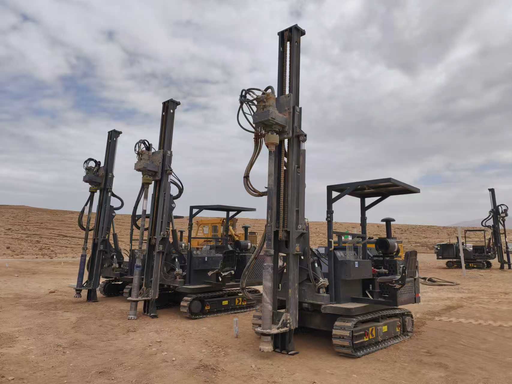TeZhong Machinery проводит выездное обучение для SARL RADCO на проекте солнечной электростанции BBA мощностью 80 МВт в Алжире