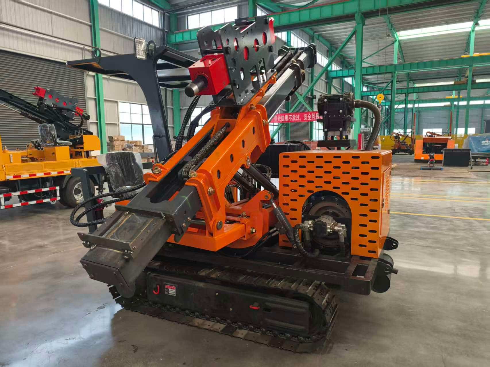 Расширение инфраструктуры в Северной Африке — гусеничная сваебойная установка TZ585 отправлена ​​в Алжир.